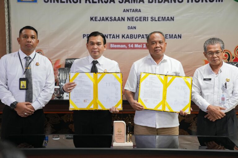 Bupati Sleman Gandeng Kejaksaan! Kolaborasi Baru untuk Bersihkan Birokrasi dari Pelanggaran Hukum