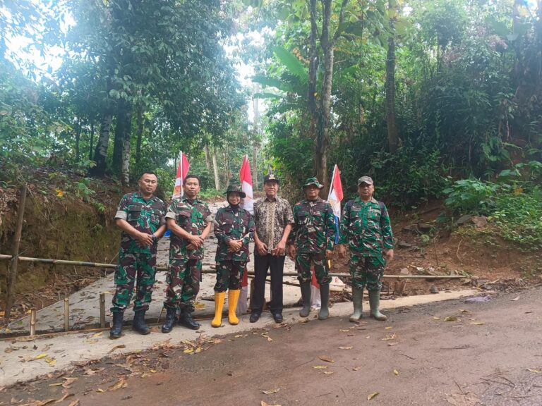 Tim Wasev Korem 071/Wijaya Kusuma Tinjau TMMD Sengkuyung Tahap II Kodim 0736/Batang TA 2025.