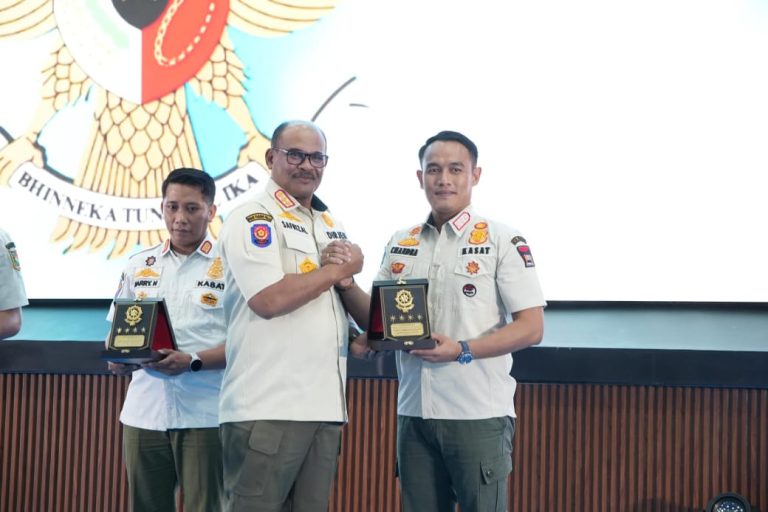 Satpol PP Kota Padang Raih Penghargaan Karya Bhakti Nasional 2025, Bukti Inovasi dan Dedikasi