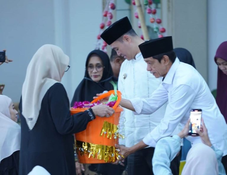 Maulid Nabi di Pangkep, Bupati Yusran Ajak Warga Perkuat Silaturahmi dan Teladani Akhlak Rasulullah