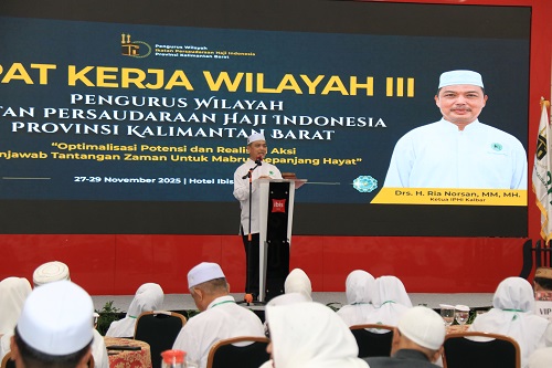 Gubernur Ria Norsan Tegaskan Pentingnya Menjaga Kemabruran Haji di Rakerwil IPHI Kalbar