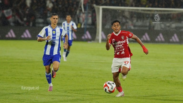 Bojan Hodak Puji Eliano Reijnders: Pemain Serbabisa dan Rekrutan Terbaik Persib Bandung
