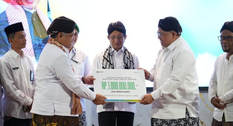 Kemenag Jateng Serahkan Rp1 Miliar untuk Penyintas Banjir Aceh–Sumatra, Menag Tekankan Pentingnya Ekoteologi