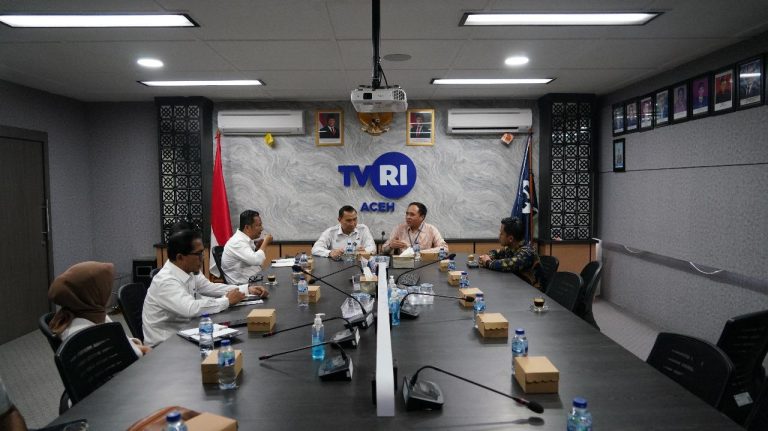 Komisi Percepatan Reformasi Polri Perkuat Kolaborasi Media Aceh Lewat Public Hearing