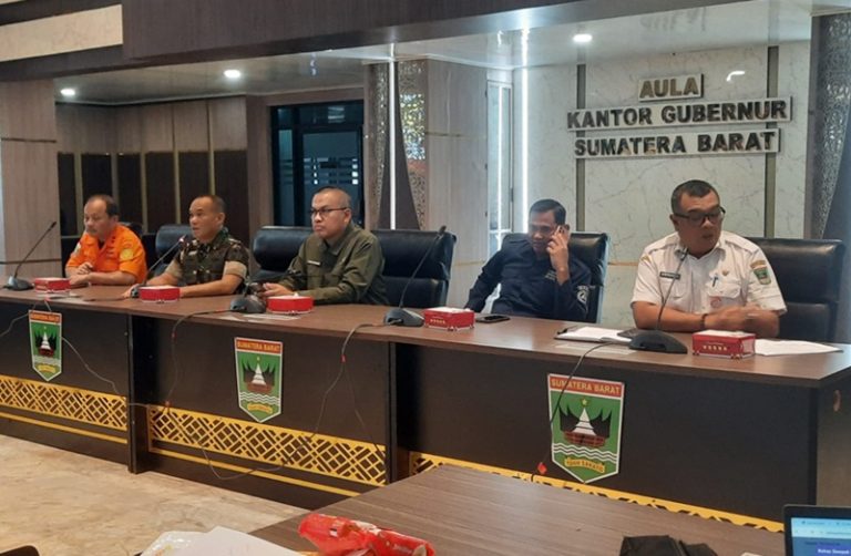 Penanganan Bencana Sumbar 2025: Irdam XX/TIB Tegaskan Pentingnya Satu Data untuk Korban dan Pengungsi
