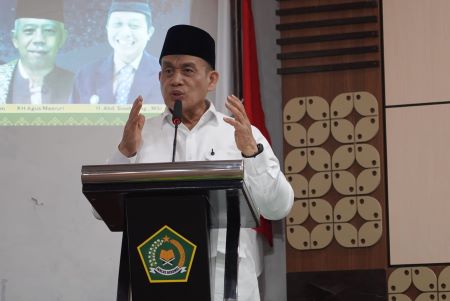 Wamenag Romo Syafi’i Ajak ASN Kemenag Jaga Integritas dan Hidup Sederhana