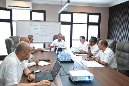 Rapat Perdana 2026, Menperin Agus Gumiwang Fokus Restarting Industri Kecil Terdampak Bencana di Sumatera dan Aceh